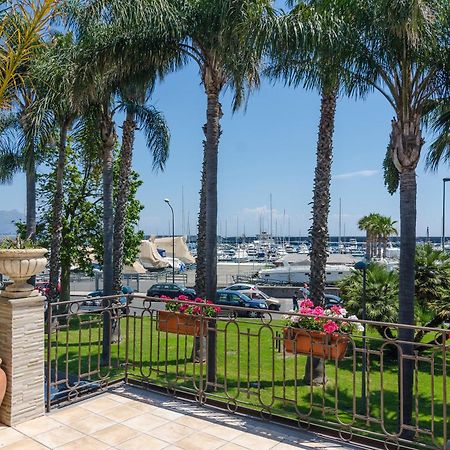 Casa Delle Zammare Fronte Mare Centro Storico Villa Riposto Dış mekan fotoğraf