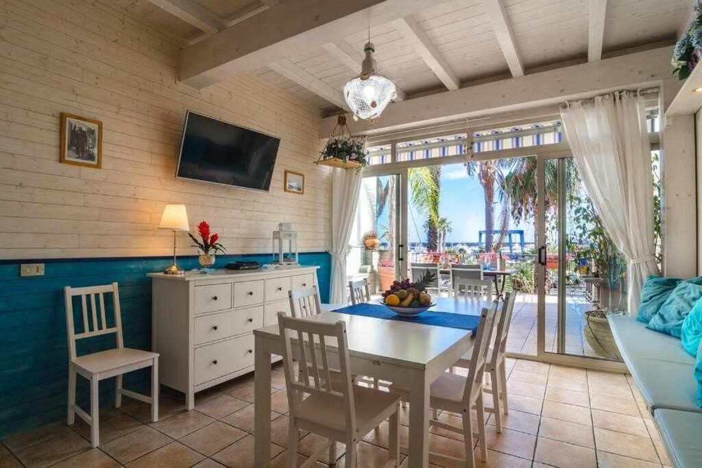 Casa Delle Zammare Fronte Mare Centro Storico Villa Riposto Dış mekan fotoğraf