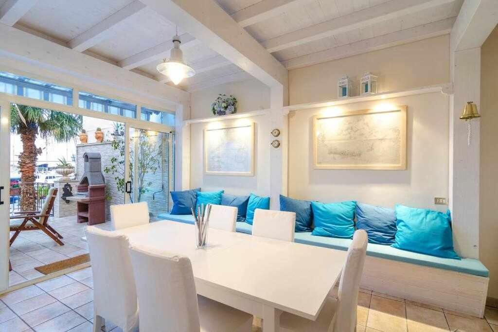Casa Delle Zammare Fronte Mare Centro Storico Villa Riposto Dış mekan fotoğraf
