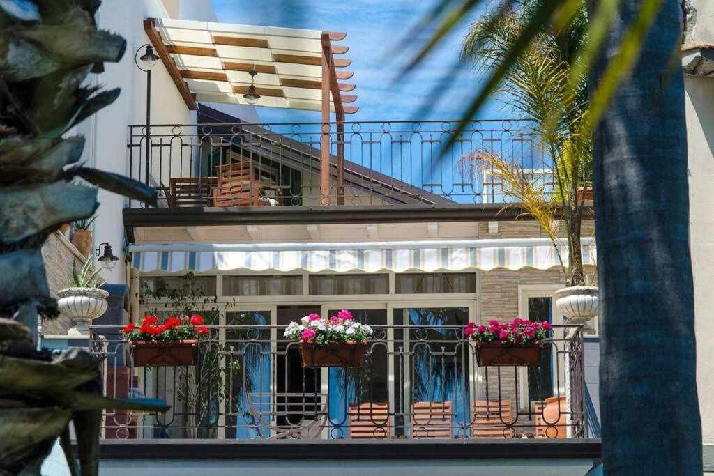 Casa Delle Zammare Fronte Mare Centro Storico Villa Riposto Dış mekan fotoğraf