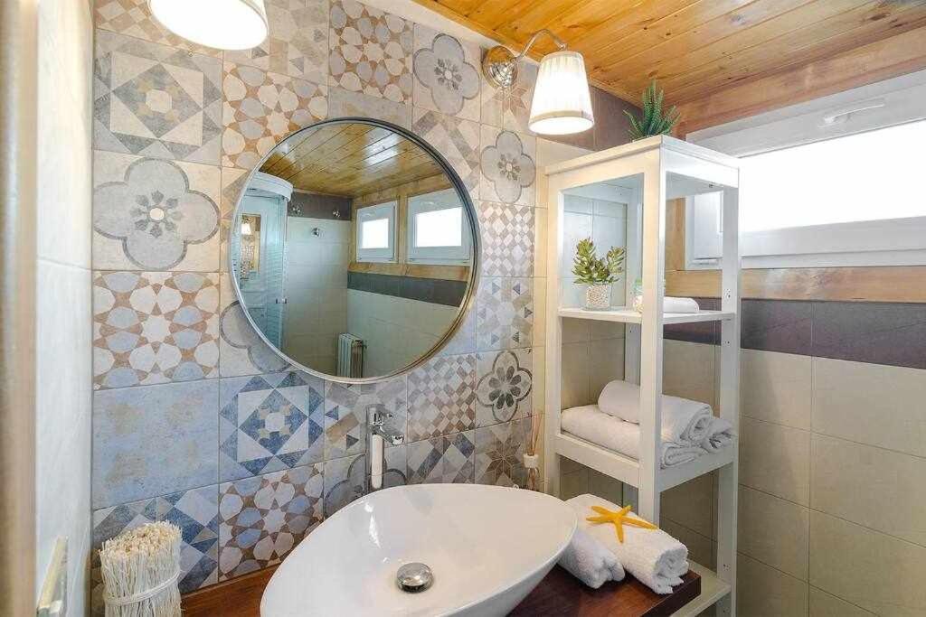 Casa Delle Zammare Fronte Mare Centro Storico Villa Riposto Dış mekan fotoğraf